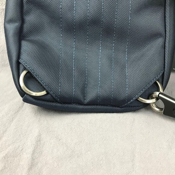 TUMI SLING BAG In blue - Picture 7 of 11